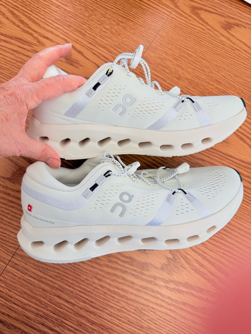 On Cloud Cloudsurfer Womens Running Shoes White Size 9 - Picture 2 of 9